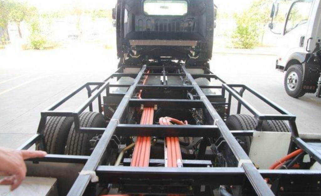 電動車傳動軸-框架式底盤電動車傳動軸去哪了？