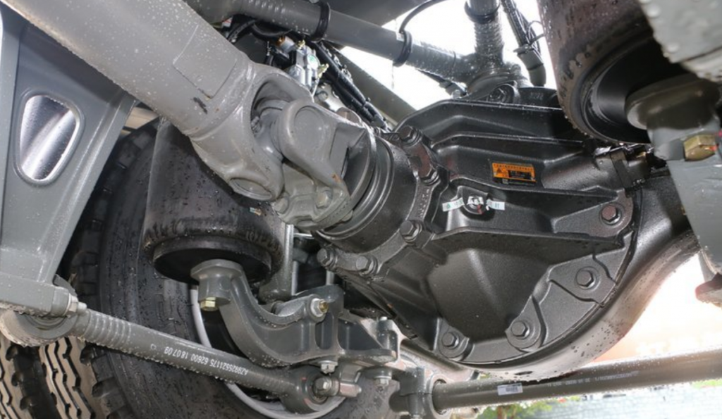 豪沃重汽牽引車T5G傳動軸